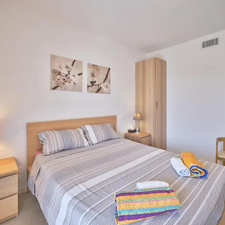 New Casa Tiberio לאזיסה