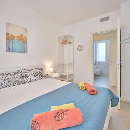 New Casa Tiberio דירה לאזיסה
